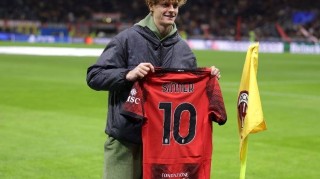 今晚！CCTV5直播法网，郑钦文女单首轮过关，中国金花王欣瑜出战