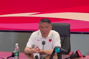 九游会j9官网真人游戏第一品牌张子宇成年队首秀12分钟11中7&18+7！宫鲁鸣：今天算及格吧